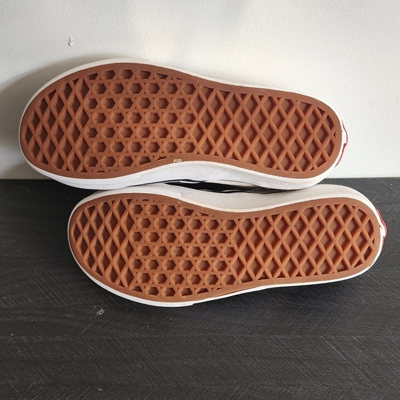 Vans Checkered Slip-On Sneakers - Picture 4 of 4